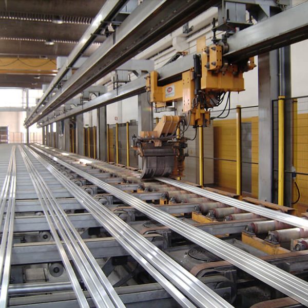 Extrusion-on-table-1